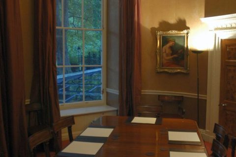 Cheyne Capital Oval Boardroom