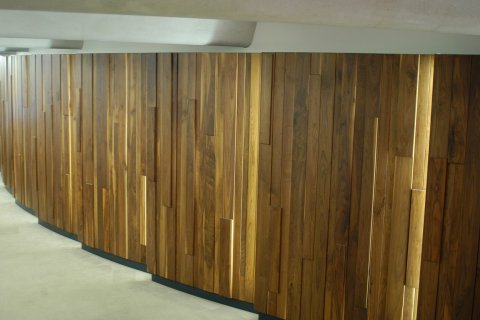 Cheyne Capital Trading Floor curved was in Walnut
