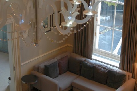 Cheyne Partner's Office
